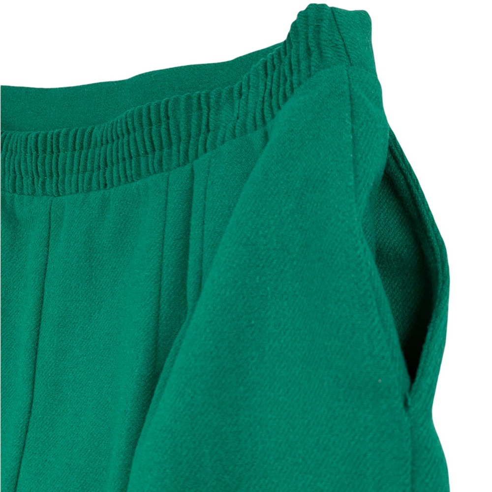 Vintage Kelly Green Wool Blend Pencil Skirt with Pockets made by TanJay Petites. - Picture 11 of 15